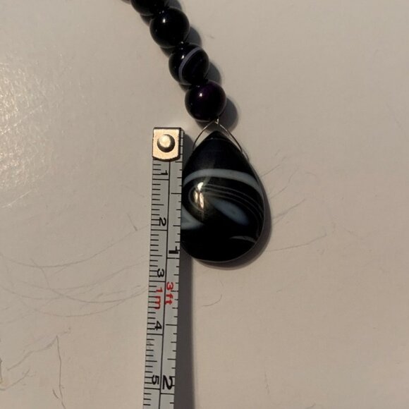 Black Banded Agate & Amethyst Keychain – Grounding & Spiritual Clarity - Picture 6 of 7